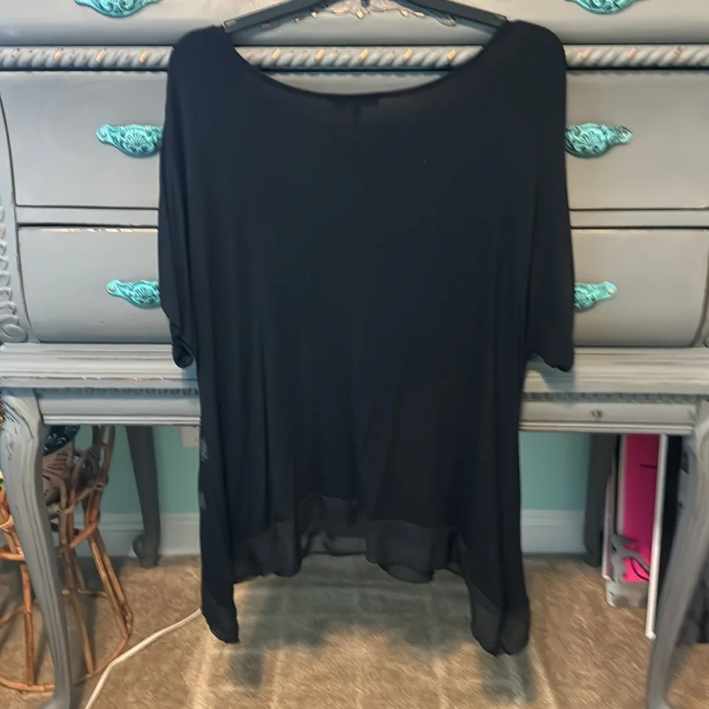 Cute boho top with bling! - Picture 2 of 3